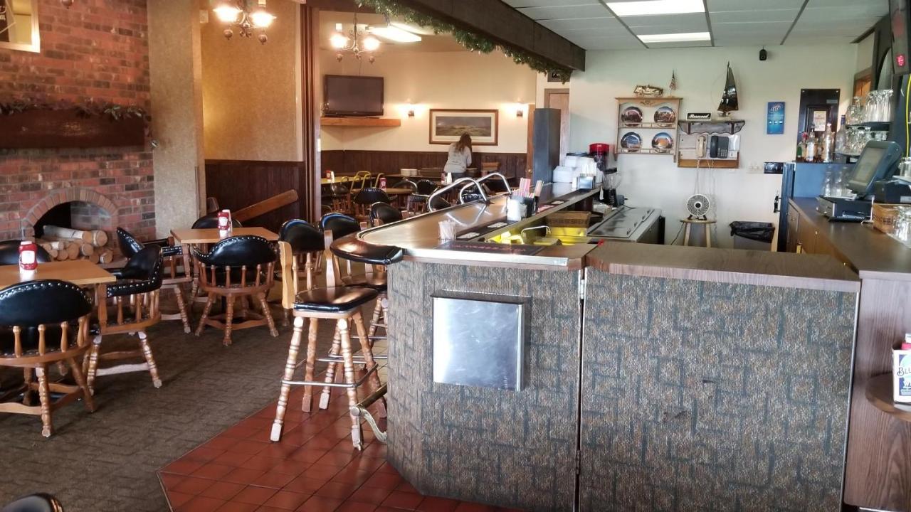 Alexander House Motel Park River المظهر الخارجي الصورة