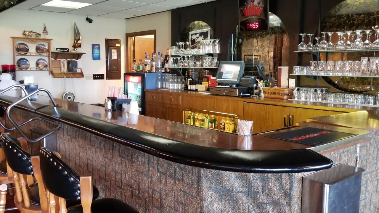 Alexander House Motel Park River المظهر الخارجي الصورة